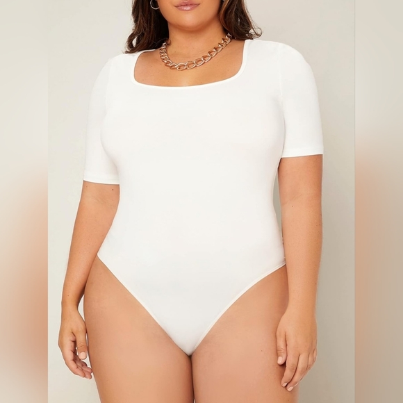 Plus Scoop Neck Bodysuit - Picture 3 of 6